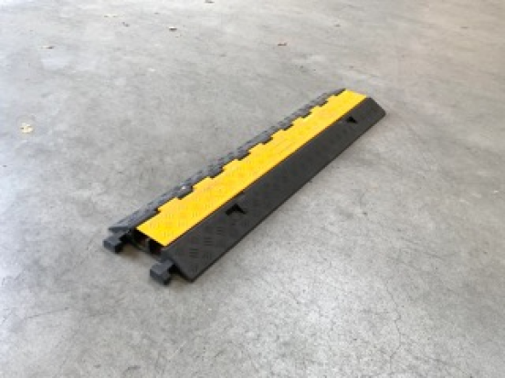 Kabel-/Schlauchbrücke Gelb/schwarz